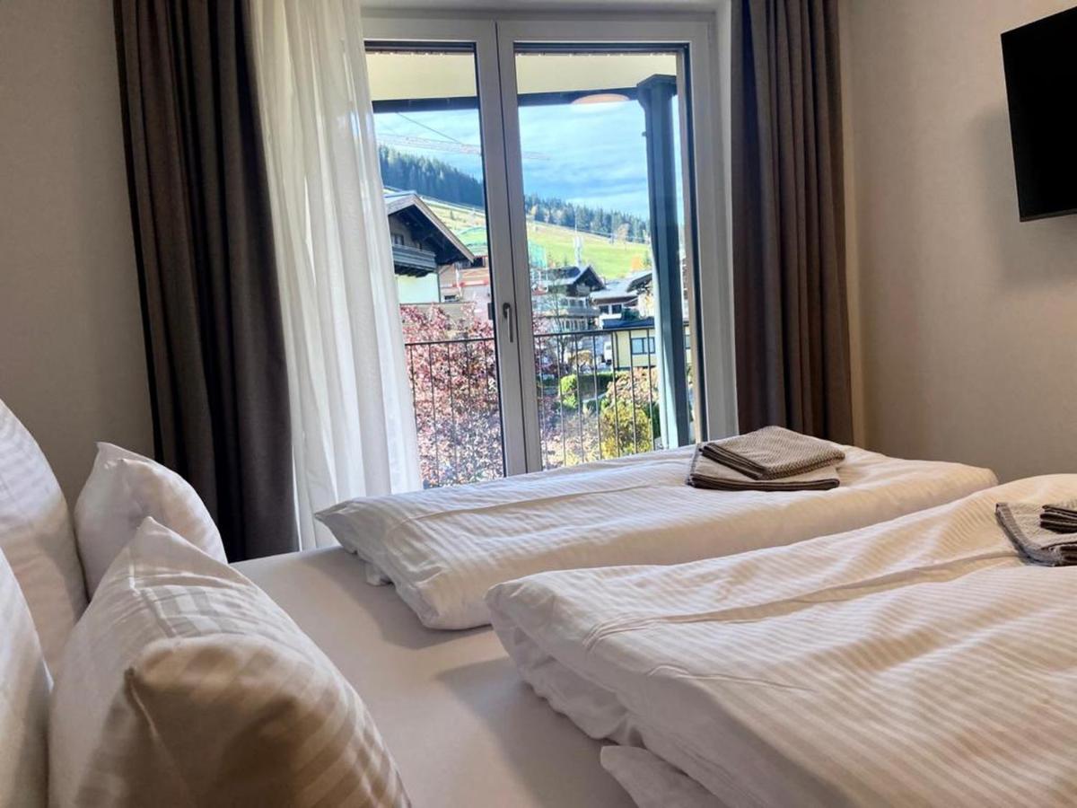 BERGZEIT Appartements Saalbach-Hinterglemm Extérieur photo